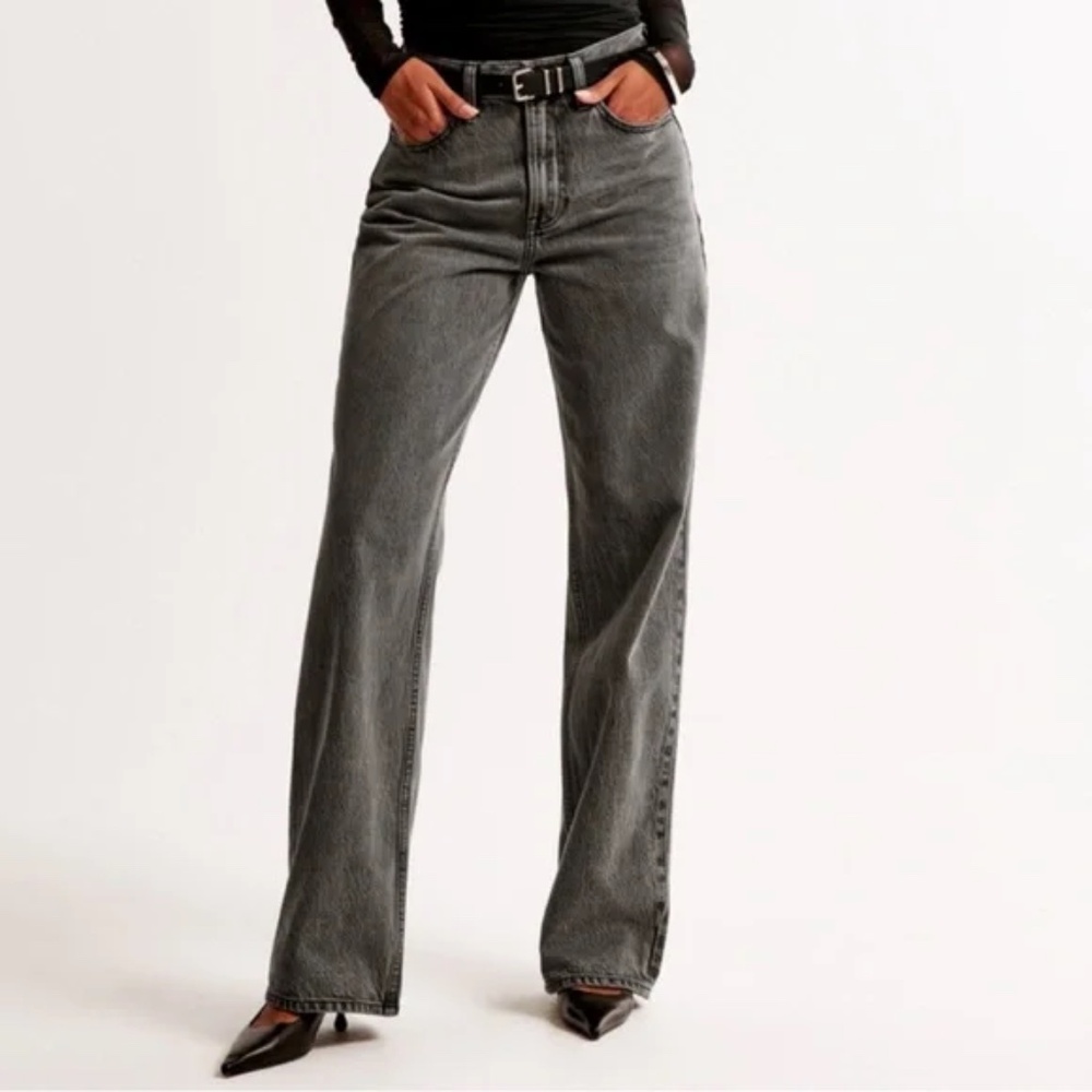 Abercrombie & Fitch The Loose High Rise Washed Black Jeans - Size 26S